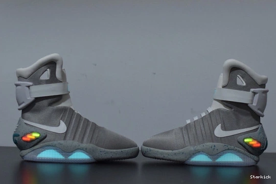 MAG NIKE 0720